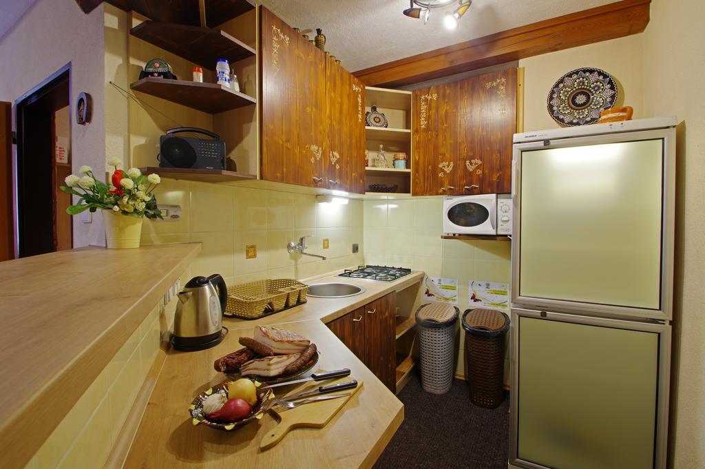 Yellow Paradise House ฮราบูชิเซ ภายนอก รูปภาพ