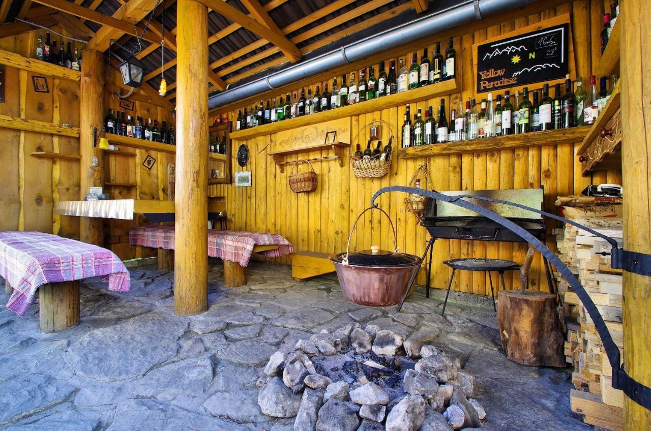 Yellow Paradise House ฮราบูชิเซ ภายนอก รูปภาพ